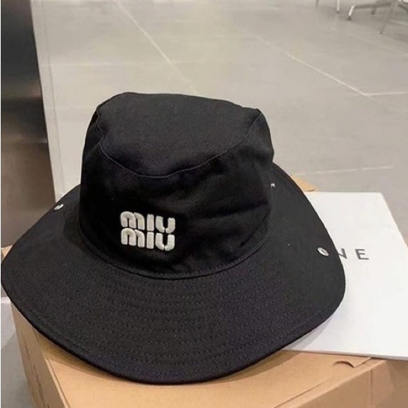 Miu Miu Black Bucket Hat - Picture 3 of 7